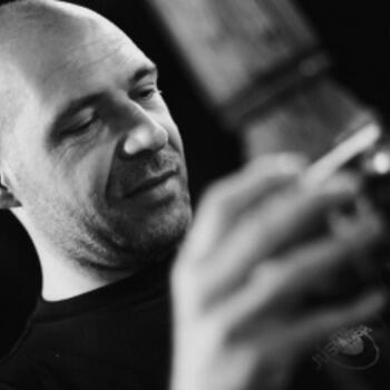 Bucharest based Headshot photographer Alexandru Patatics