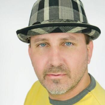 Hamilton based Headshot photographer Dean McCoy