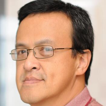 Vancouver based Headshot photographer Roger Ting