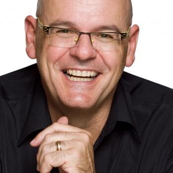 Melbourne based Headshot photographer Andrew Campbell