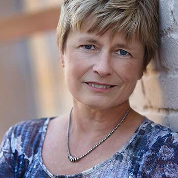 Plano based Headshot photographer Lee Ann Baker