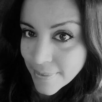 Pembroke Pines based Headshot photographer Andie Duven