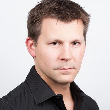 Brooklyn based Headshot photographer Peter Lawton