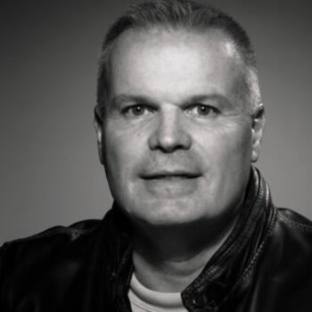 West Des Moines based Headshot photographer drew miller