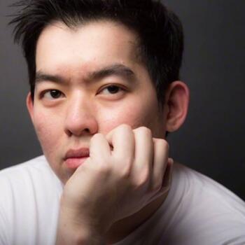 New York based Headshot photographer Victor Utama
