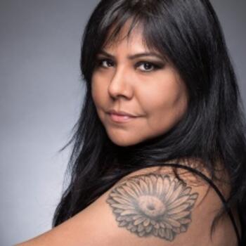 Lubbock based Headshot photographer Ale Dodge