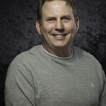 Puyallup based Headshot photographer Michael Hansen