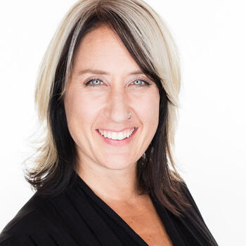 London based Headshot photographer Julie Nixon