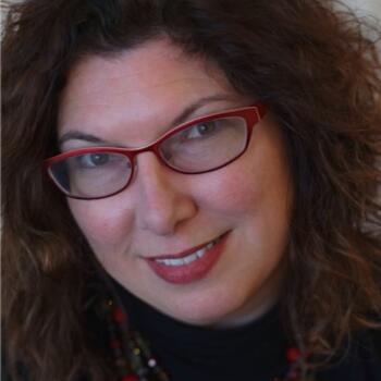 Cincinnati based Headshot photographer Tina Gutierrez