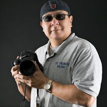 Spring based Headshot photographer John Medina