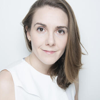 Oakland based Headshot photographer Ellyce Moselle