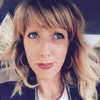 Tavares based Headshot photographer Mindy Kerr