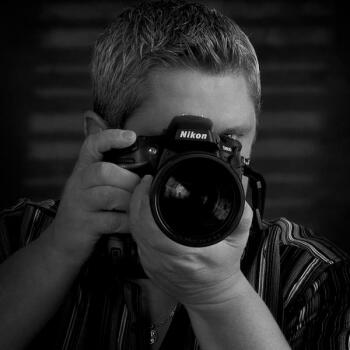 Ottawa based Headshot photographer Mario Menard