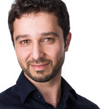 Bayan based Associate headshot photographer Mohammad Alameer