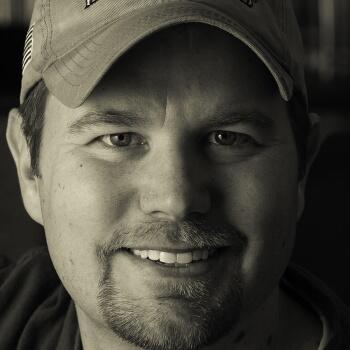 Arlington based Headshot photographer Mark Schneider