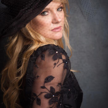 Cape Girardeau based Headshot photographer Sherry Rust