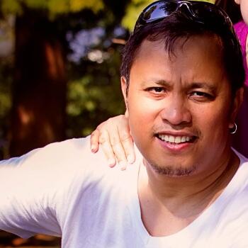 New Westminster based Headshot photographer Rommel Goda