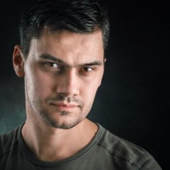 Belgrade based Headshot photographer Miodrag Radivojevic