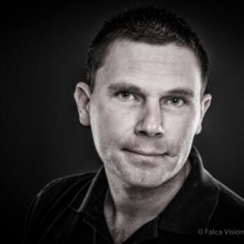 Bellevue based Headshot photographer Bart De Gols
