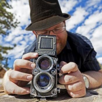 Clovis based Headshot photographer Donovan Conway