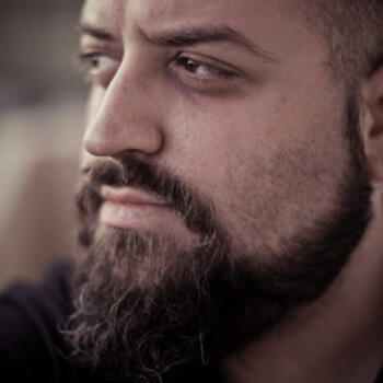 Hannover based Headshot photographer Harry Kanelopoulos