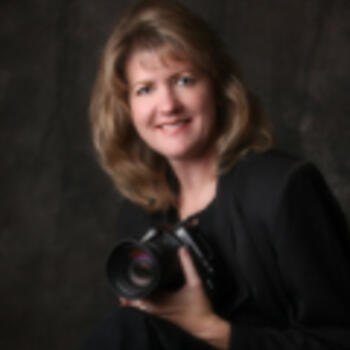 Newnan based Headshot photographer Linda Edmonds
