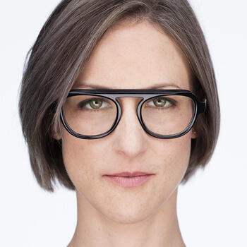 Zermatt based Headshot photographer Sarah Deriaz