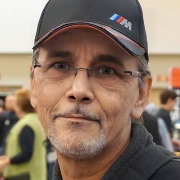 Cleveland based Headshot photographer Gabriel Kordics