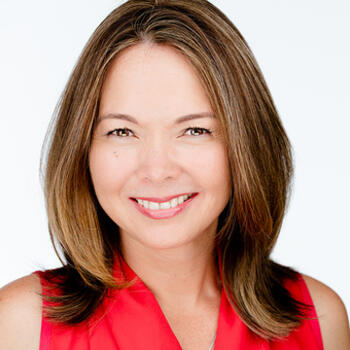 Vancouver based Headshot photographer Cecilia Gatchalian