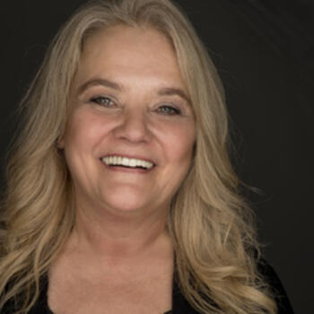 Mansfield based Headshot photographer Stacy Bogan