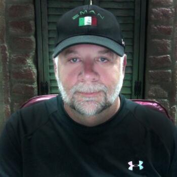 Lake Villa based Headshot photographer Ross Zanzucchi