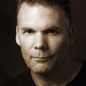 Aurora based Headshot photographer Rob Oresteen