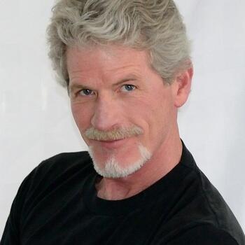 Olmsted Falls based Headshot photographer Fred Munkachy