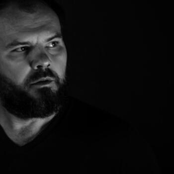 Fairfield based Headshot photographer Dariusz Terepka