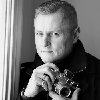 Geelong North based Headshot photographer Mark Strachan