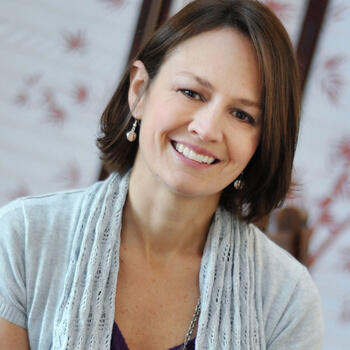 Franklin based Headshot photographer Lauren Gill