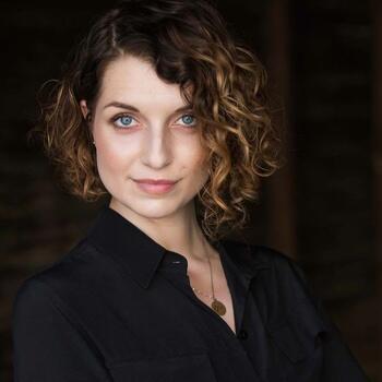 Louisville based Headshot photographer Meagan Jordan