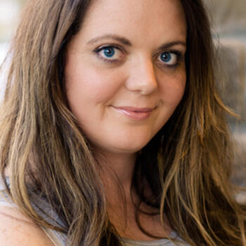 Bonney Lake based Headshot photographer Lindsey Fekete