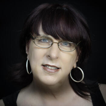 Bristol based Headshot photographer Jess Graves