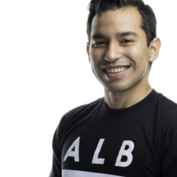 Calgary based Headshot photographer Mauricio Flores