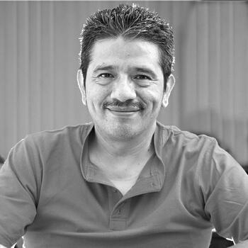 San Benito based Headshot photographer Leonardo Gutierrez