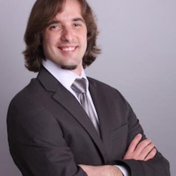 San Clemente based Headshot photographer Austin McClelland