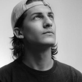 Ivyland based Headshot photographer Jake Abdalla