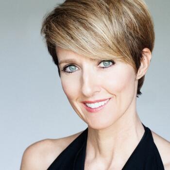 Honolulu based Headshot photographer Tracy Wright Corvo