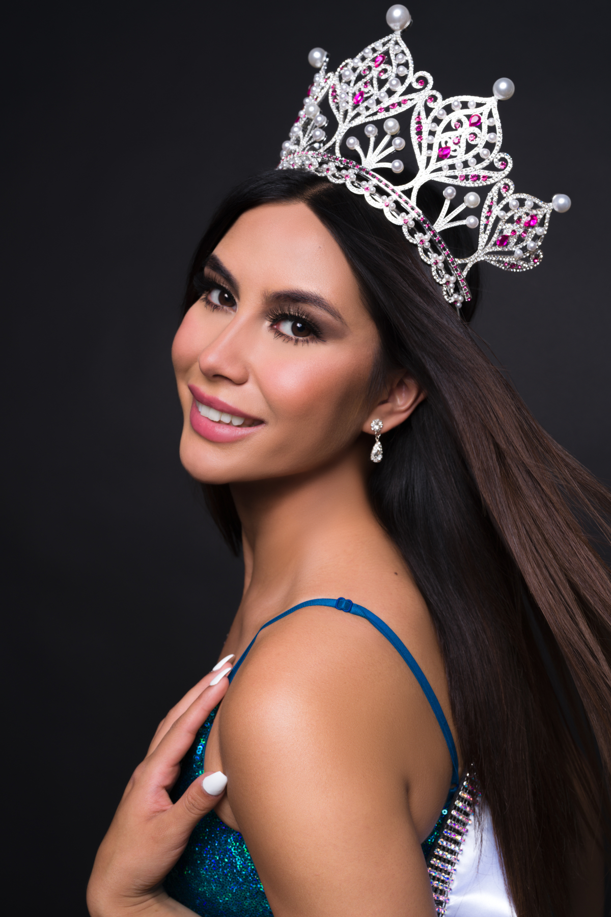 El Paso pageantry headshot portrait example 2 by Jordan Licon Photography El Paso pageantry headshot portrait example 2 by Jordan Licon Photography